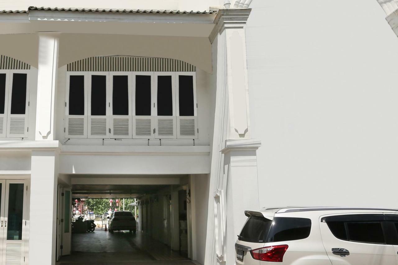 B2 Riverside Colonial Chiang Mai
